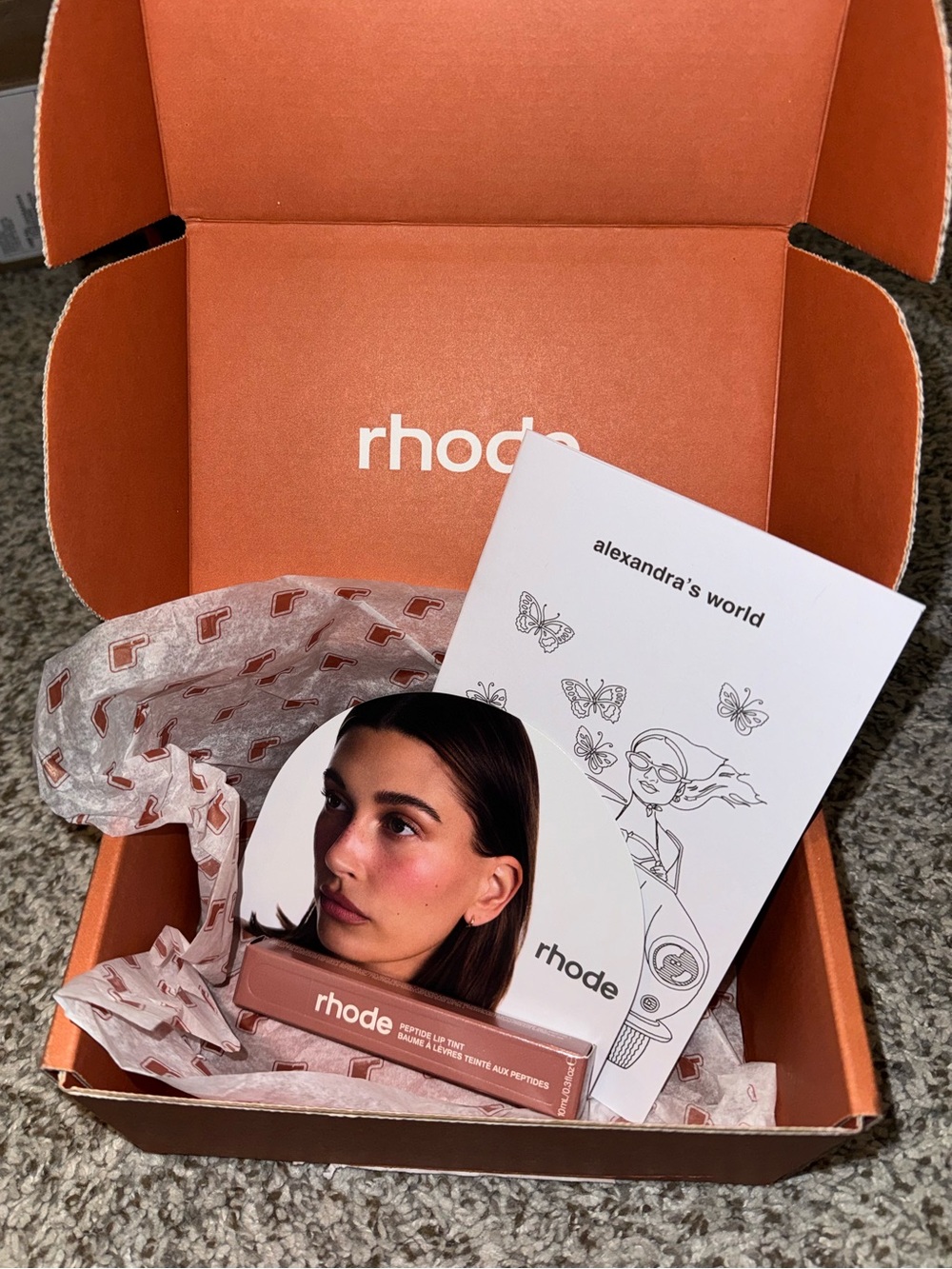 RHODE x ALEXANDRA LECLERC
Peptide Lip Tint in Sweet Apple